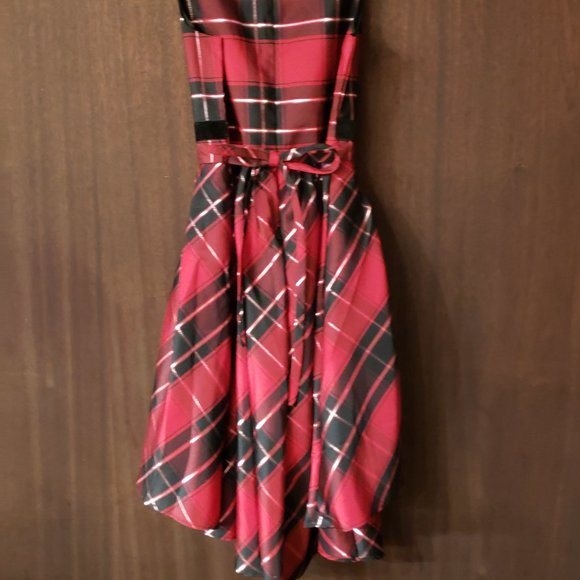 Girls Plaid High Low Holiday Dress with Black Velvety Shrug - Picture 8 of 9